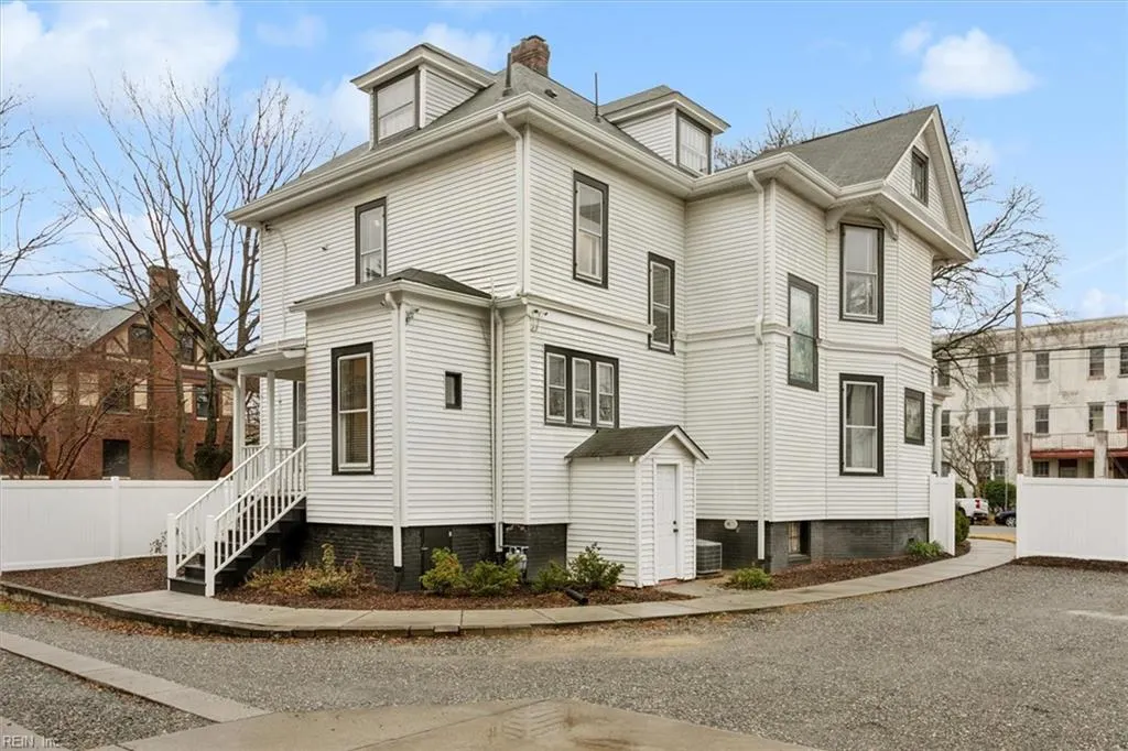 Newport News, Virginia 23607, United States, 5 Bedrooms Bedrooms, ,3 BathroomsBathrooms,Residential,Pending,5500