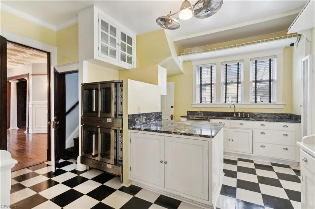 Newport News, Virginia 23607, United States, 5 Bedrooms Bedrooms, ,3 BathroomsBathrooms,Residential,Pending,5500