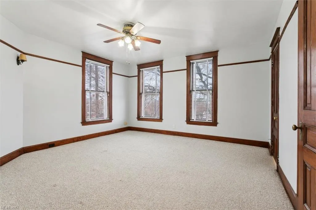 Newport News, Virginia 23607, United States, 5 Bedrooms Bedrooms, ,3 BathroomsBathrooms,Residential,Pending,5500