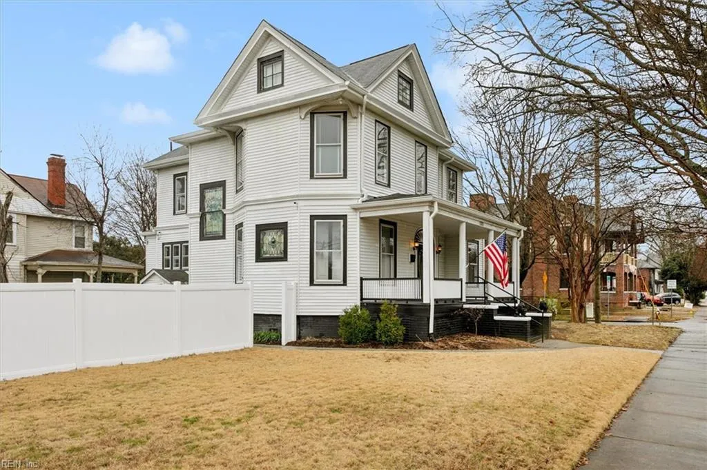 Newport News, Virginia 23607, United States, 5 Bedrooms Bedrooms, ,3 BathroomsBathrooms,Residential,Pending,5500