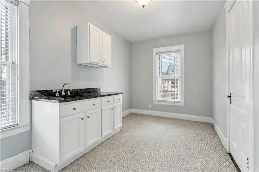 Newport News, Virginia 23607, United States, 5 Bedrooms Bedrooms, ,3 BathroomsBathrooms,Residential,Pending,5500