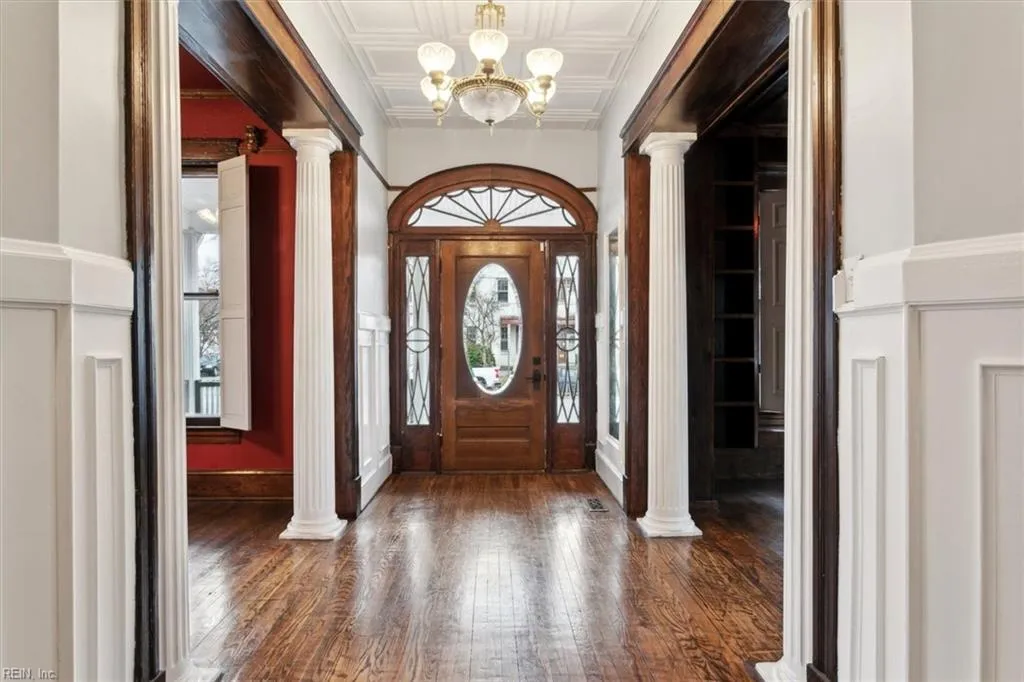 Newport News, Virginia 23607, United States, 5 Bedrooms Bedrooms, ,3 BathroomsBathrooms,Residential,Pending,5500