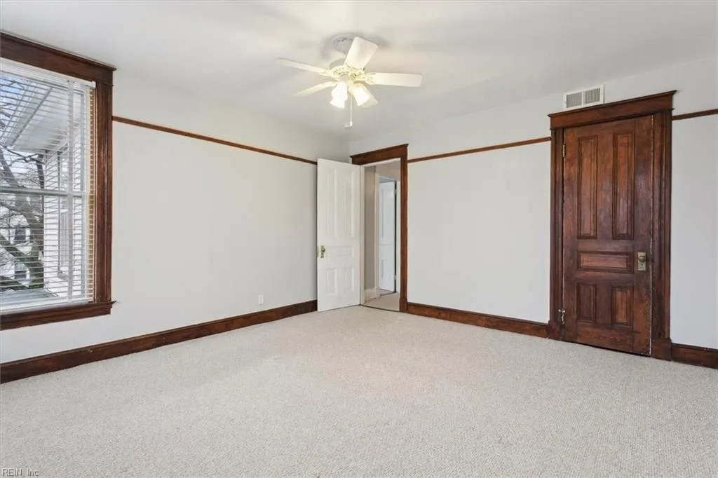 Newport News, Virginia 23607, United States, 5 Bedrooms Bedrooms, ,3 BathroomsBathrooms,Residential,Pending,5500