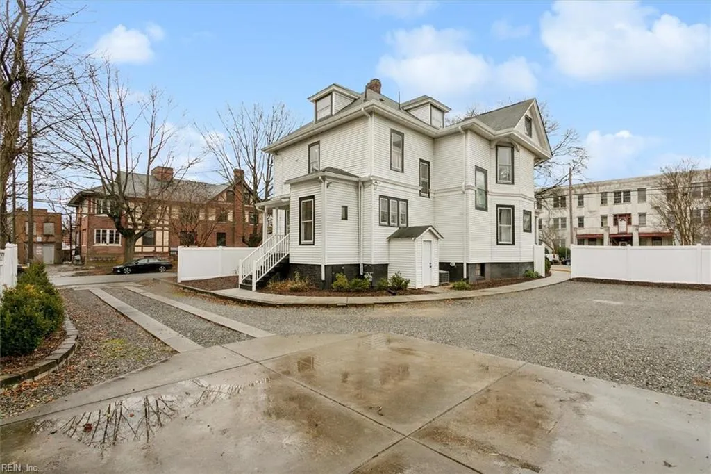 Newport News, Virginia 23607, United States, 5 Bedrooms Bedrooms, ,3 BathroomsBathrooms,Residential,Pending,5500