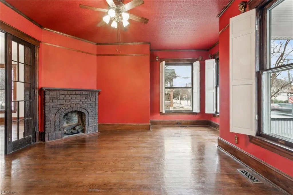 Newport News, Virginia 23607, United States, 5 Bedrooms Bedrooms, ,3 BathroomsBathrooms,Residential,Pending,5500