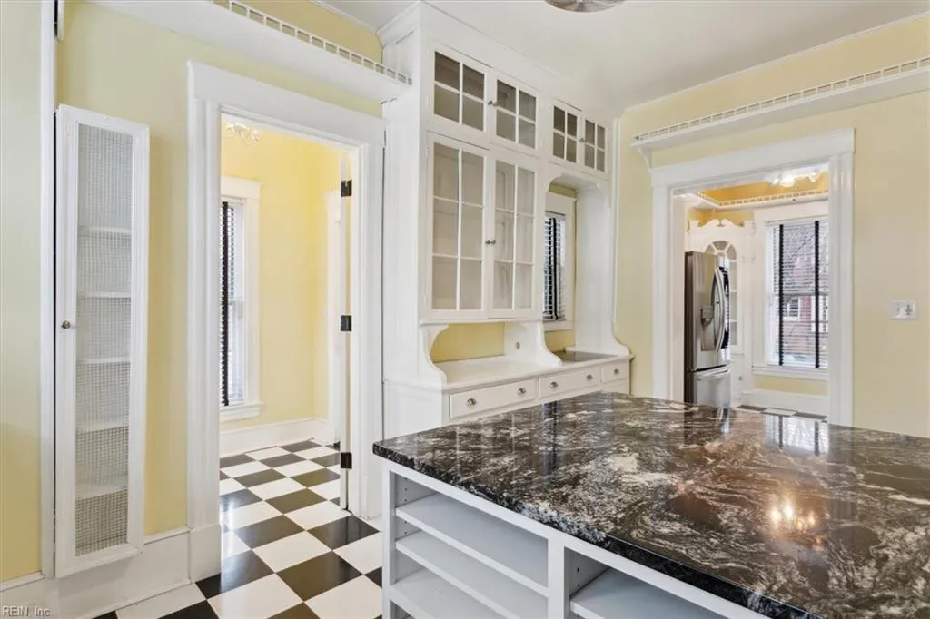 Newport News, Virginia 23607, United States, 5 Bedrooms Bedrooms, ,3 BathroomsBathrooms,Residential,Pending,5500