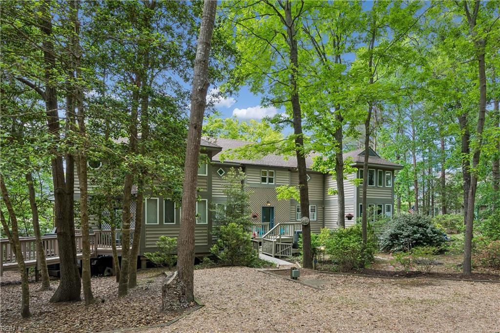 Photo of 117 Sturgeon Creek Road, Deltaville, VA 23043 (MLS # 10632293)