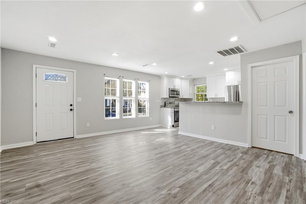 Photo of 1032 Anderson Street, Norfolk, VA 23504 (MLS # 10606753)