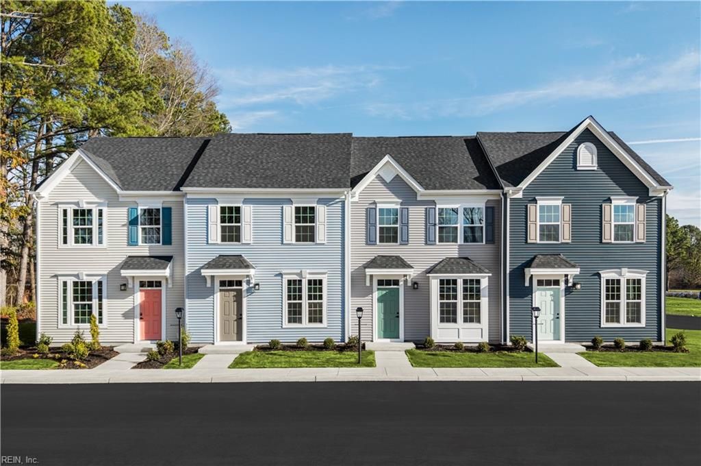 Photo of 251 REIDS PLACE Drive, Suffolk, VA 23434 (MLS # 10630958)