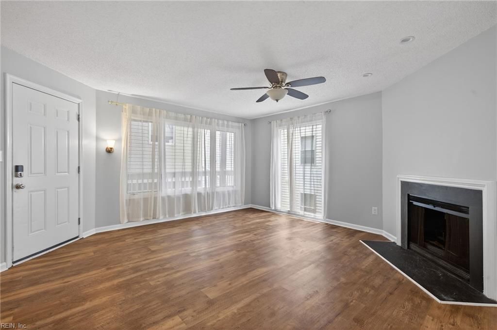 Photo of 2212 Vista Circle, Virginia Beach, VA 23451 (MLS # 10619578)