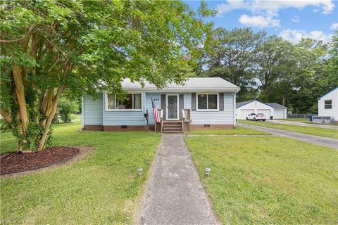 609 Roslyn RD Newport News VA 23601