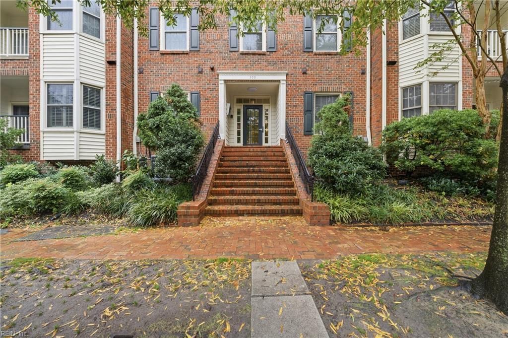 Photo of 300 Yarmouth Street #3210, Norfolk, VA 23510 (MLS # 10608254)