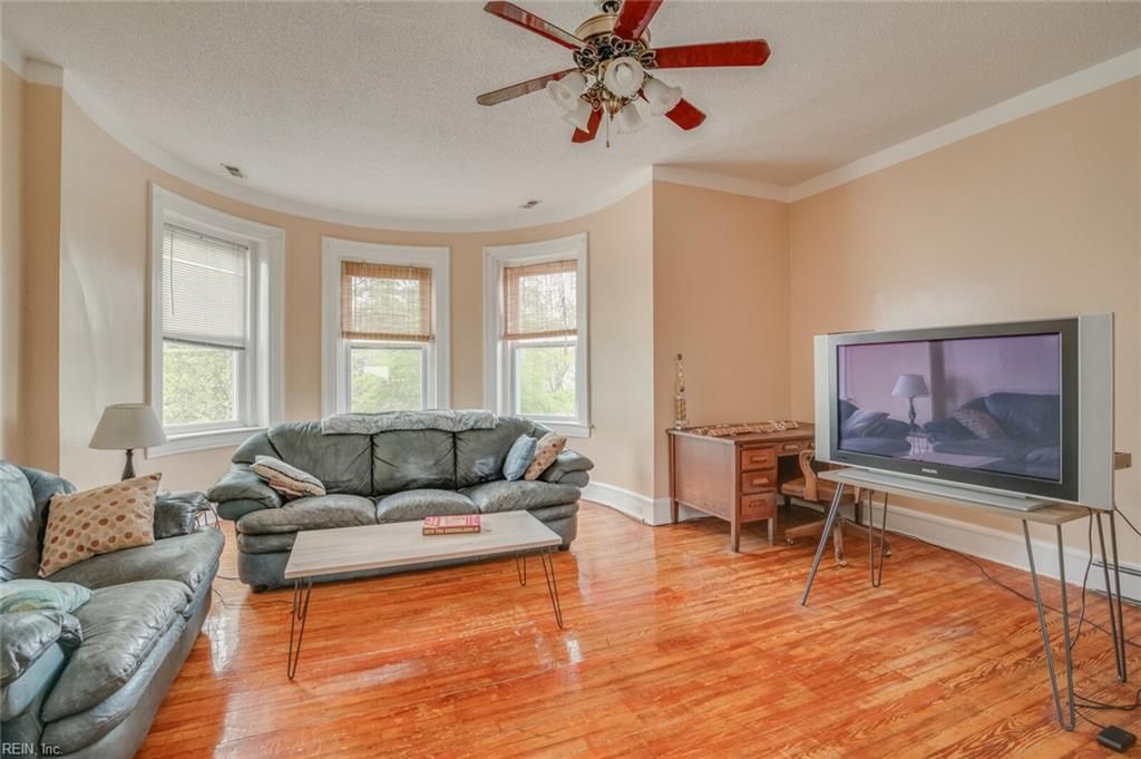 Photo of 3901 Newport Avenue #2E, Norfolk, VA 23508 (MLS # 10614104)
