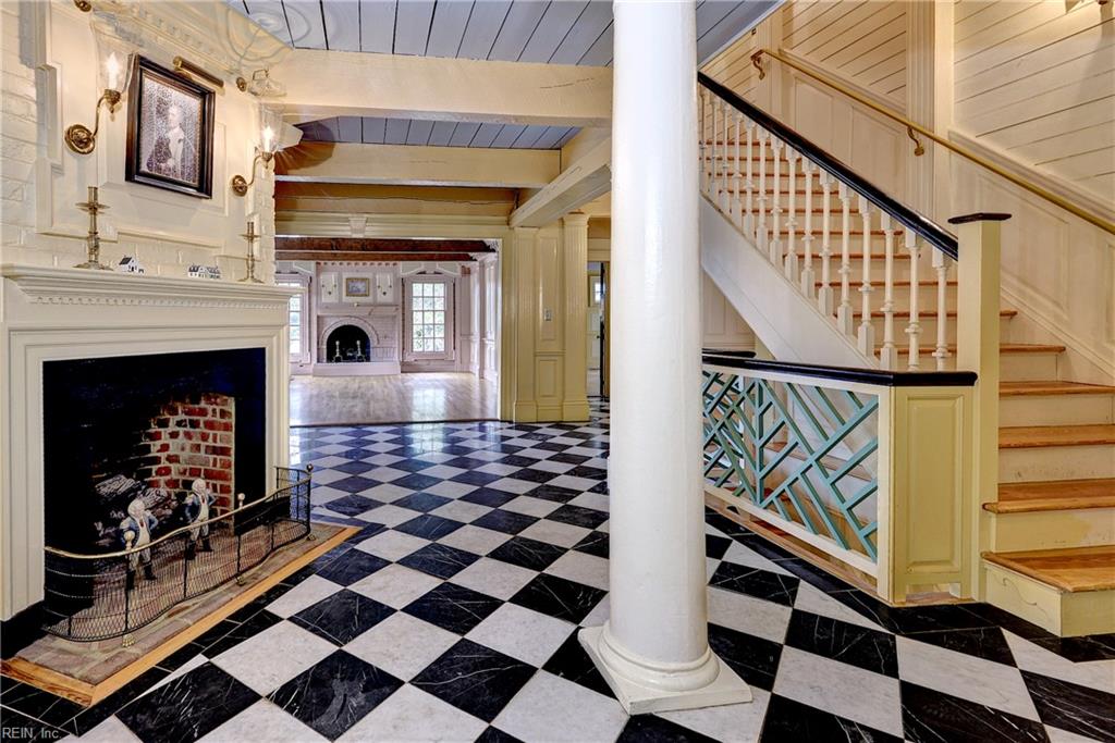 Photo of 314 Maxwell Lane, Newport News, VA 23606 (MLS # 10656813)