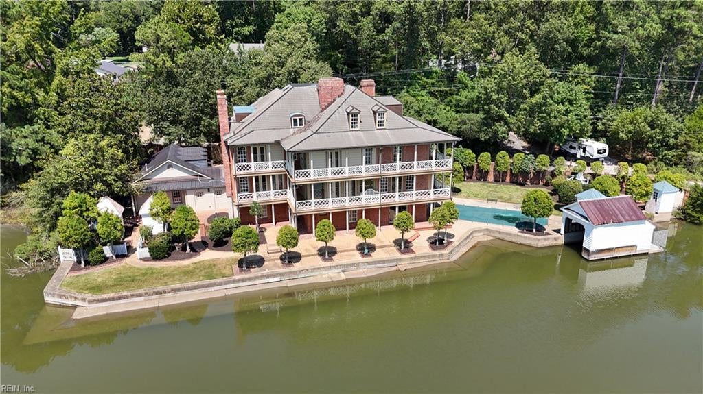 Photo of 314 Maxwell Lane, Newport News, VA 23606 (MLS # 10656813)