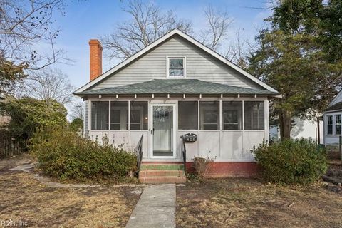 Photo of 408 Algonquin Road, Hampton, VA 23661 (MLS # 10622938)