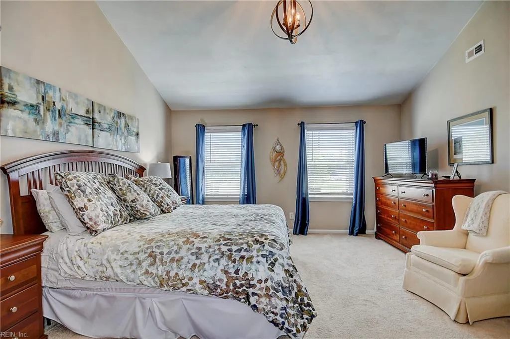 Virginia Beach, Virginia 23454, United States, 4 Bedrooms Bedrooms, ,4 BathroomsBathrooms,Residential,Pending,106826