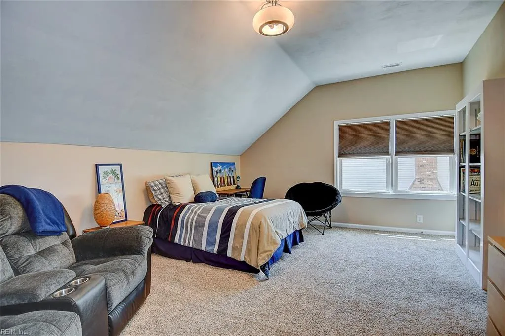 Virginia Beach, Virginia 23454, United States, 4 Bedrooms Bedrooms, ,4 BathroomsBathrooms,Residential,Pending,106826