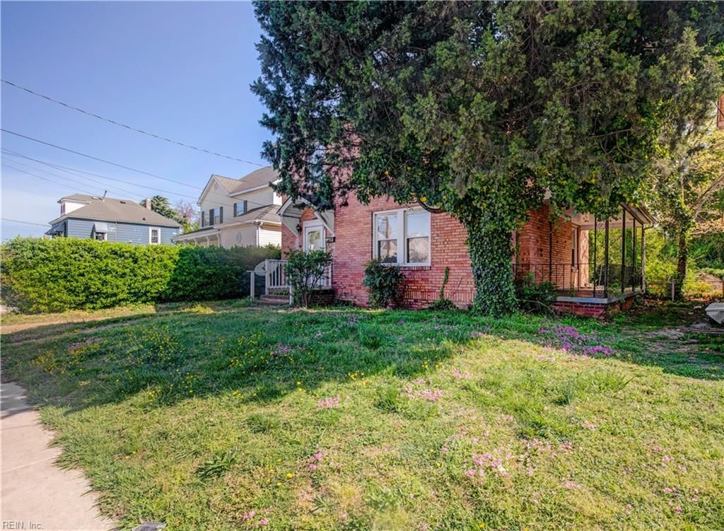 Photo of 1804 Marshall Avenue, Newport News, VA 23607 (MLS # 10628344)