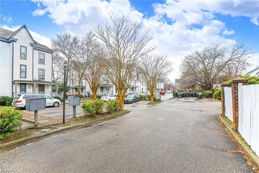 Photo of 917 Green Street, Portsmouth, VA 23704 (MLS # 10623488)