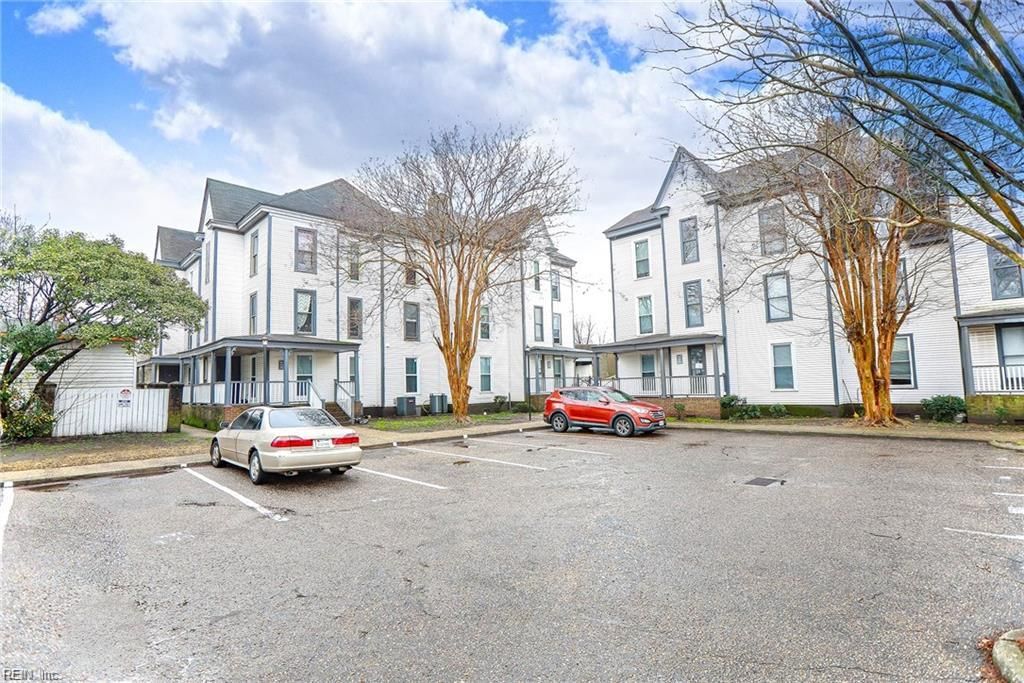Photo of 917 Green Street, Portsmouth, VA 23704 (MLS # 10623488)