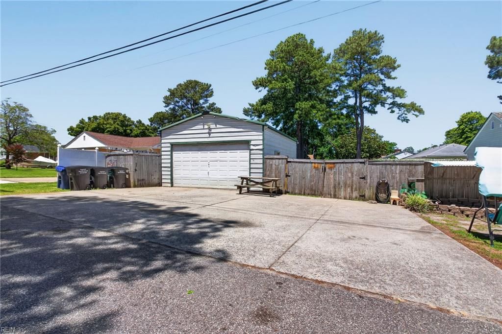 Photo of 32 Cypress Road, Portsmouth, VA 23701 (MLS # 10637877)