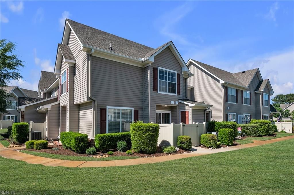Photo of 3856 Lasalle Drive #105, Virginia Beach, VA 23453 (MLS # 10634085)