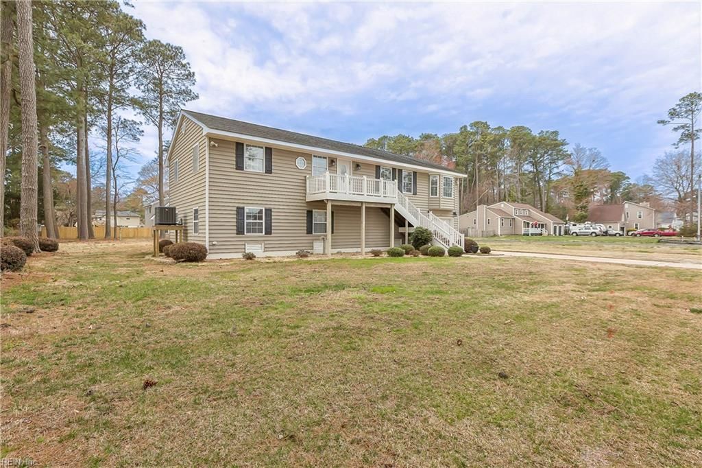 Photo of 617 Dandy Loop Road, Yorktown, VA 23692 (MLS # 10624787)