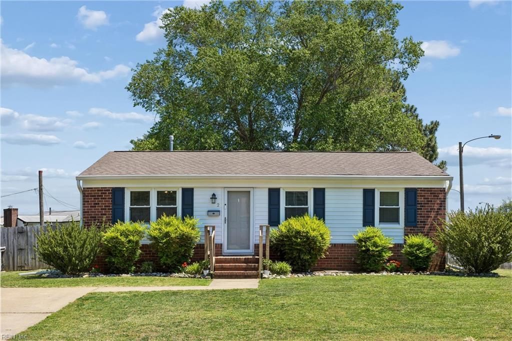 Photo of 2 Pavilion Place, Hampton, VA 23664 (MLS # 10635887)