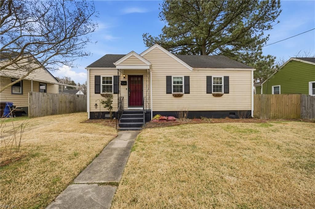Photo of 1108 Anne Avenue, Chesapeake, VA 23324 (MLS # 10619655)