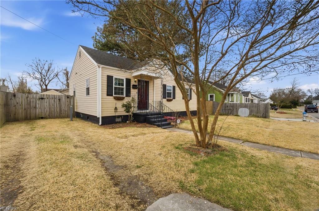 Photo of 1108 Anne Avenue, Chesapeake, VA 23324 (MLS # 10619655)