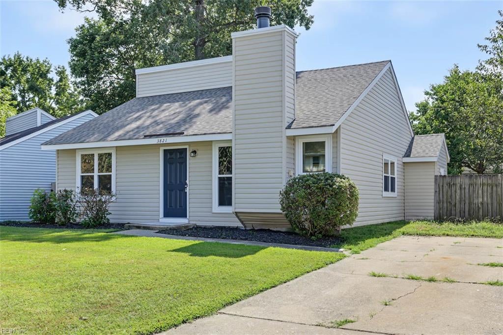 Photo of 3821 Aberdeen Court, Virginia Beach, VA 23453 (MLS # 10654402)