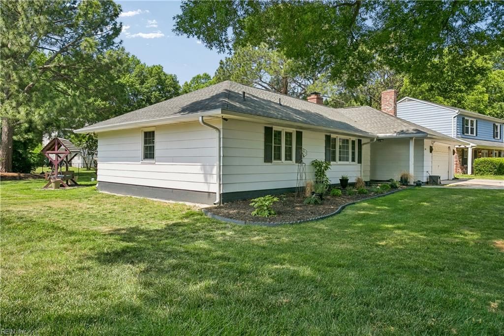 Photo of 336 Weyanoke Court, Hampton, VA 23669 (MLS # 10636197)