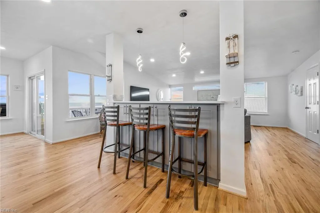 Virginia Beach, Virginia 23456, United States, 10 Bedrooms Bedrooms, ,7 BathroomsBathrooms,Residential,Active,493