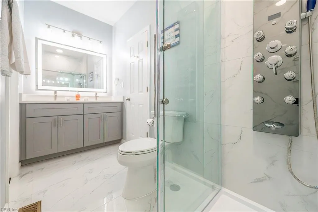 Virginia Beach, Virginia 23456, United States, 10 Bedrooms Bedrooms, ,7 BathroomsBathrooms,Residential,Active,493