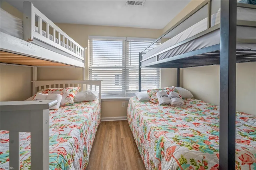 Virginia Beach, Virginia 23456, United States, 10 Bedrooms Bedrooms, ,7 BathroomsBathrooms,Residential,Active,493