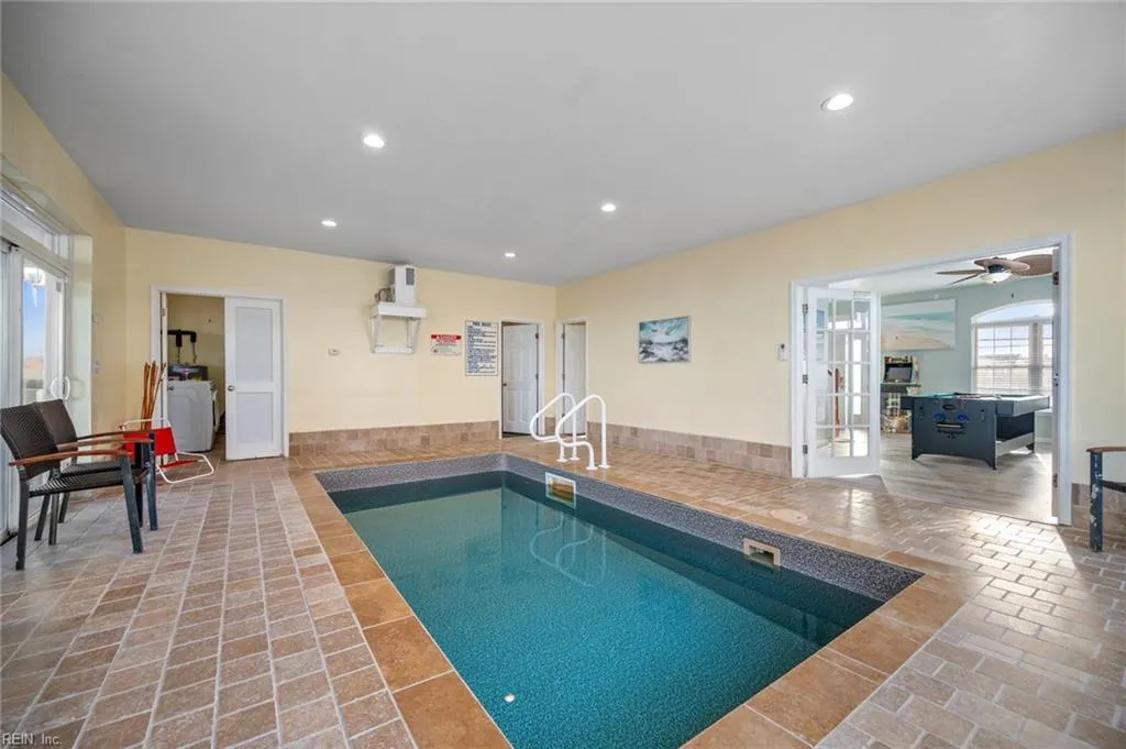 Virginia Beach, Virginia 23456, United States, 10 Bedrooms Bedrooms, ,7 BathroomsBathrooms,Residential,Active,493