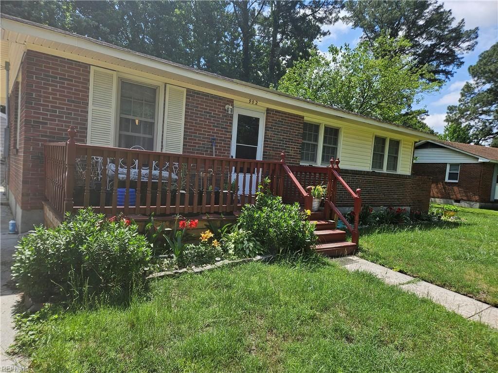 Photo of 902 Chumley Road, Portsmouth, VA 23701 (MLS # 10637025)