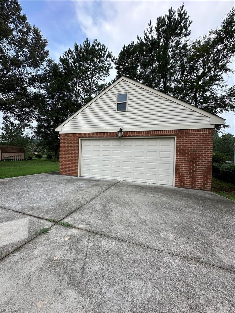 Photo of 634 Aguilla Drive, Chesapeake, VA 23322 (MLS # 10645590)