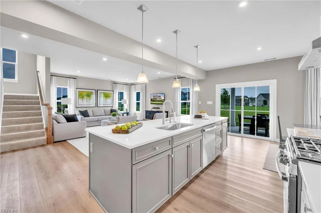 Suffolk, Virginia 23434, United States, 4 Bedrooms Bedrooms, ,3 BathroomsBathrooms,Residential,Active,255205