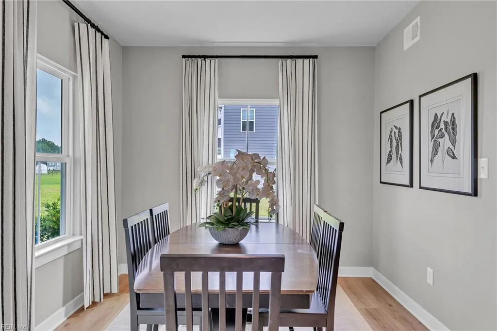 Suffolk, Virginia 23434, United States, 4 Bedrooms Bedrooms, ,3 BathroomsBathrooms,Residential,Active,255205