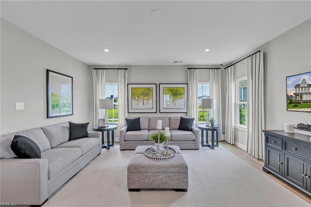 Suffolk, Virginia 23434, United States, 4 Bedrooms Bedrooms, ,3 BathroomsBathrooms,Residential,Active,255205