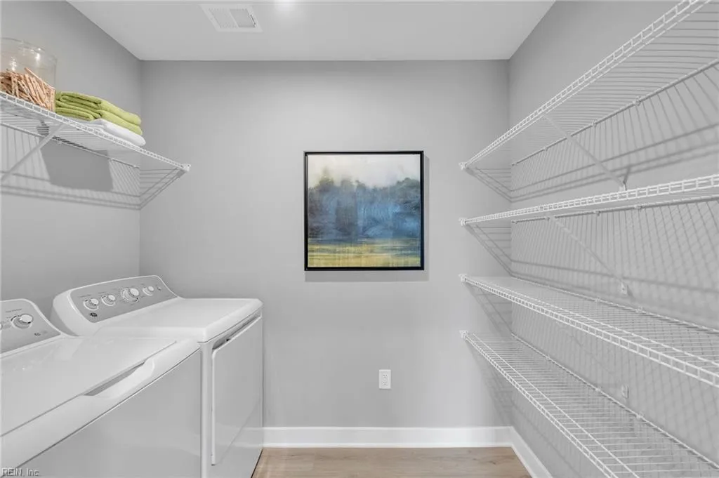 Suffolk, Virginia 23434, United States, 4 Bedrooms Bedrooms, ,3 BathroomsBathrooms,Residential,Active,255205