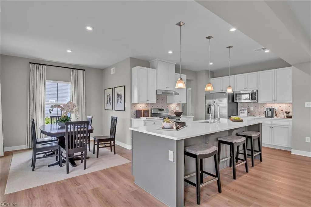 Suffolk, Virginia 23434, United States, 4 Bedrooms Bedrooms, ,3 BathroomsBathrooms,Residential,Active,255205