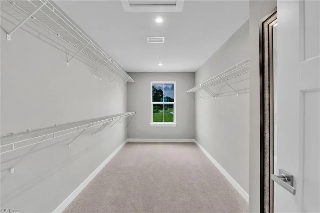 Suffolk, Virginia 23434, United States, 4 Bedrooms Bedrooms, ,3 BathroomsBathrooms,Residential,Active,255205