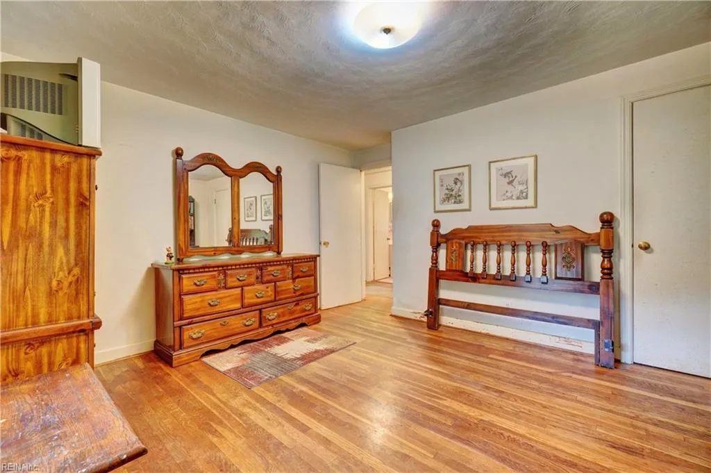 Chesapeake, Virginia 23321, United States, 4 Bedrooms Bedrooms, ,2 BathroomsBathrooms,Residential,Active,211219