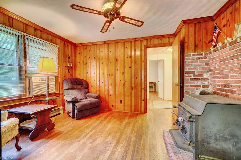 Chesapeake, Virginia 23321, United States, 4 Bedrooms Bedrooms, ,2 BathroomsBathrooms,Residential,Active,211219