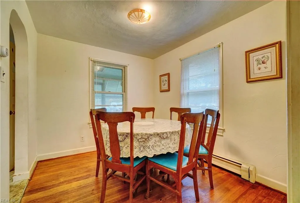 Chesapeake, Virginia 23321, United States, 4 Bedrooms Bedrooms, ,2 BathroomsBathrooms,Residential,Active,211219