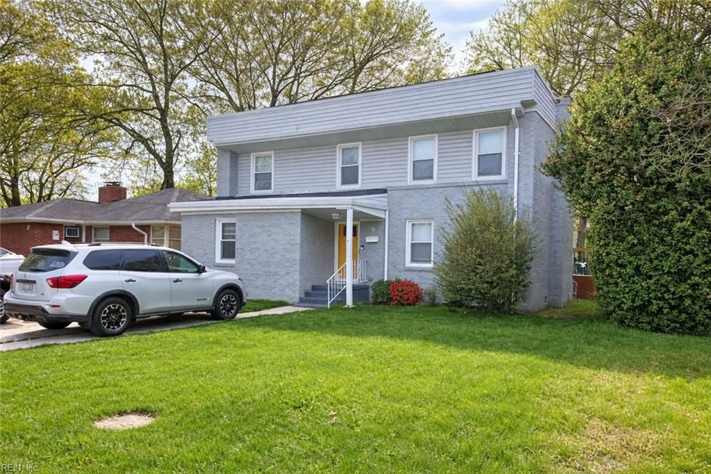 Photo of 9 Suburban Pkwy Pkwy, Hampton, VA 23661 (MLS # 10627529)