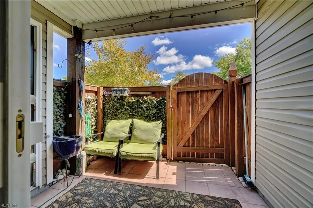 Chesapeake, Virginia 23320, United States, 2 Bedrooms Bedrooms, ,2 BathroomsBathrooms,Residential,Active,204597